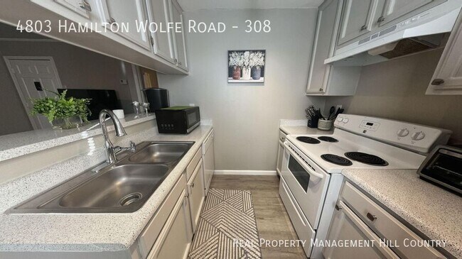 Foto del edificio - 4803 Hamilton Wolfe Rd