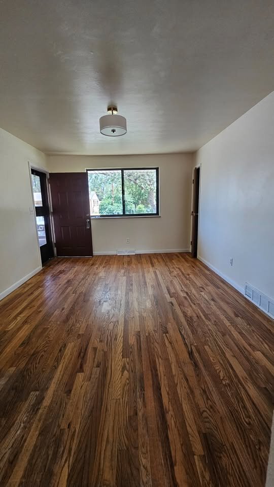 Building Photo - 37 Newland Ct