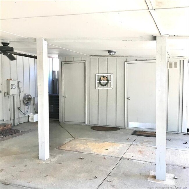 Building Photo - 102 Mallard Cove