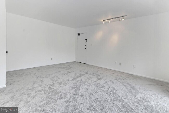 Building Photo - 4116 Mangalore Dr