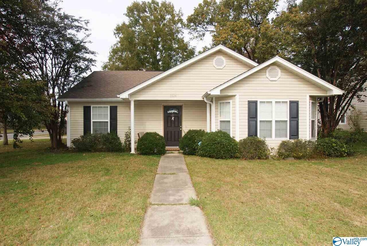 Primary Photo - 2524 Clovis Rd SW