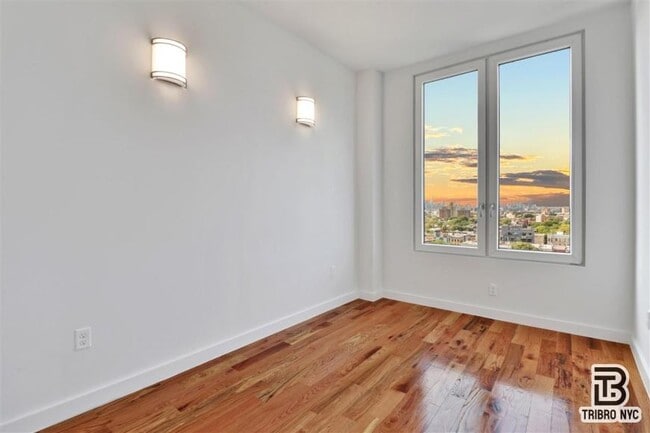 Building Photo - 2 bedroom in Brooklyn NY 11233