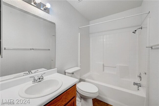 Foto del edificio - 8061 Draco Cir