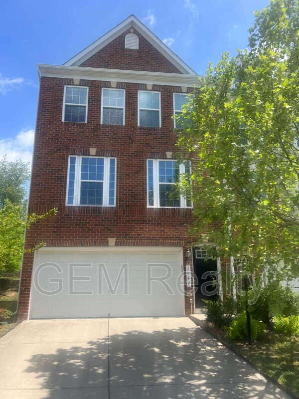 Building Photo - 1642 Dorothy Ln