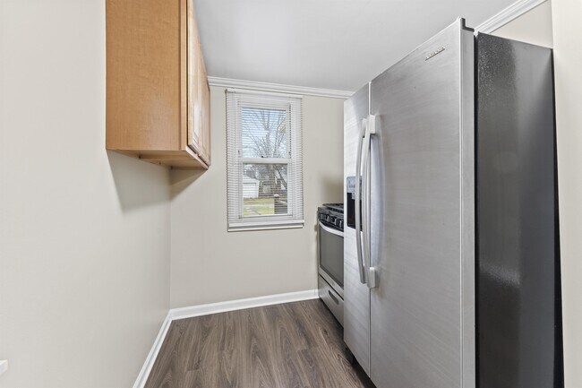 Building Photo - 2040 Austin Ave