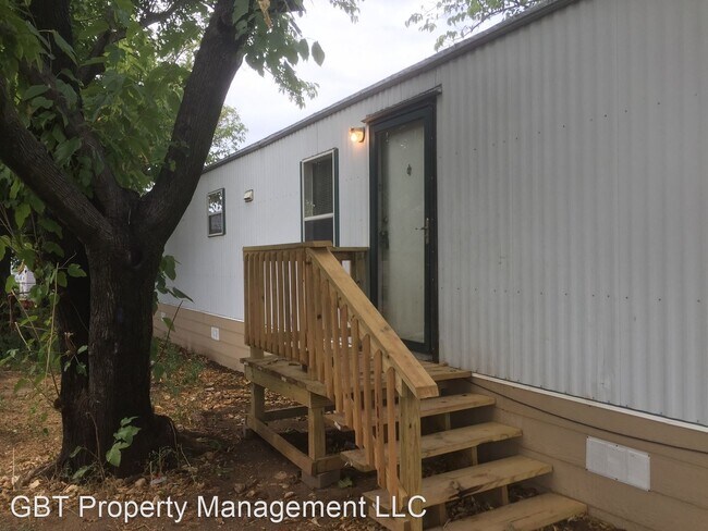 Building Photo - 5201 Azle Ave