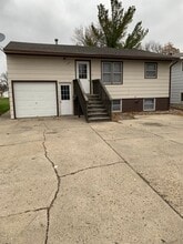 Building Photo - 1517 3rd Ave SE