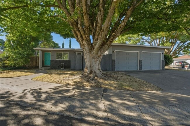 Building Photo - 5121 Earls Ct