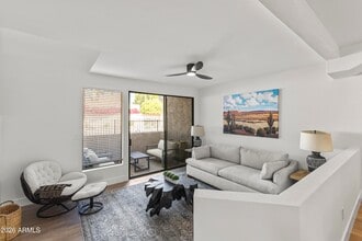 Building Photo - 10055 E Mountainview Lake Dr
