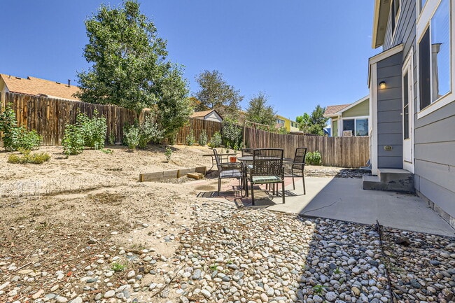 Building Photo - 1781 Dewhirst Dr