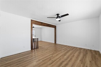 Building Photo - 2302 SE Jayel Terrace