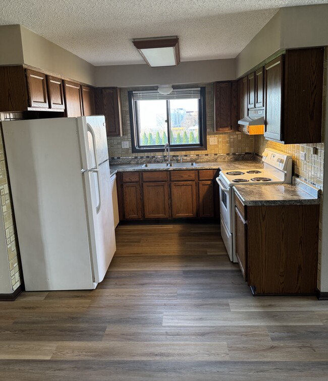 Building Photo - 1353 Crab Apple Ct