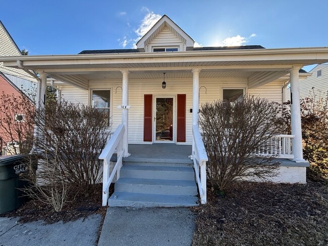 Building Photo - 14 W Carrollton Ave