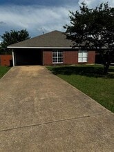 Building Photo - 303 N Arizona Dr