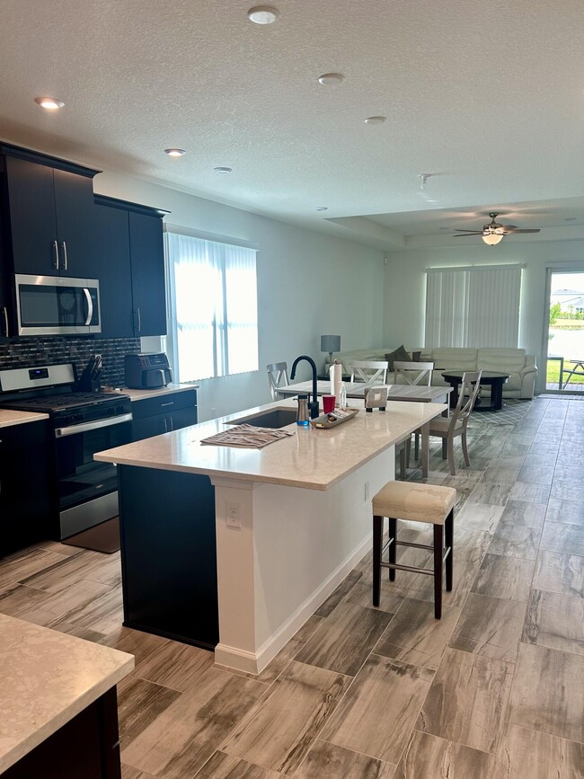 Foto del edificio - 12742 SW Phoenix Dr