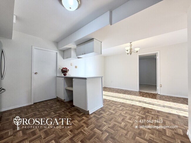 Photo du bâtiment - Spacious 2-Bedroom Basement Apartment in Pickering | All Utilities Included + Parking