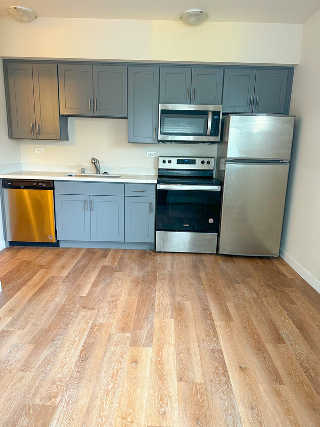 Primary Photo - 3715 McKinley Ave