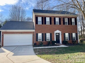 Building Photo - 9550 Scotland Hall Ct