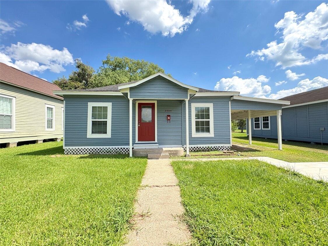Primary Photo - 2505 Avenue E