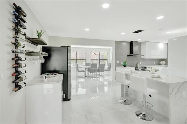 Foto del edificio - 400 NW 20th St