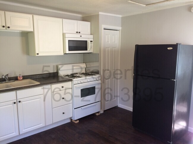 Building Photo - 115 Cassada Dr