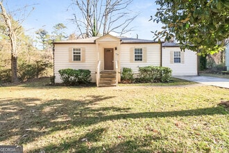 Building Photo - 2450 Judson Ave