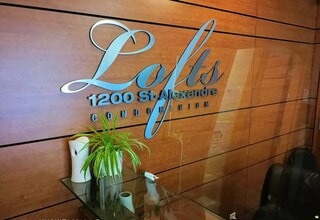 Building Photo - 1200 Rue Saint-Alexandre