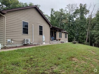 Building Photo - 170 Daffy Ln