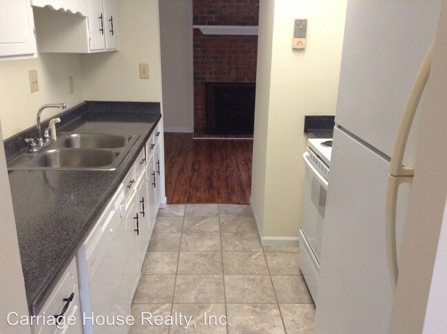Foto del edificio - 272-272 Sleepy Creek Dr