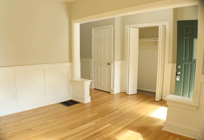 Foto del edificio - 235 Starr St