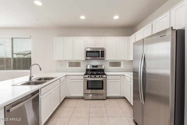 Foto del edificio - 2235 W Park St