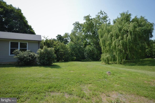 Building Photo - 52 Thoroughbred Ln