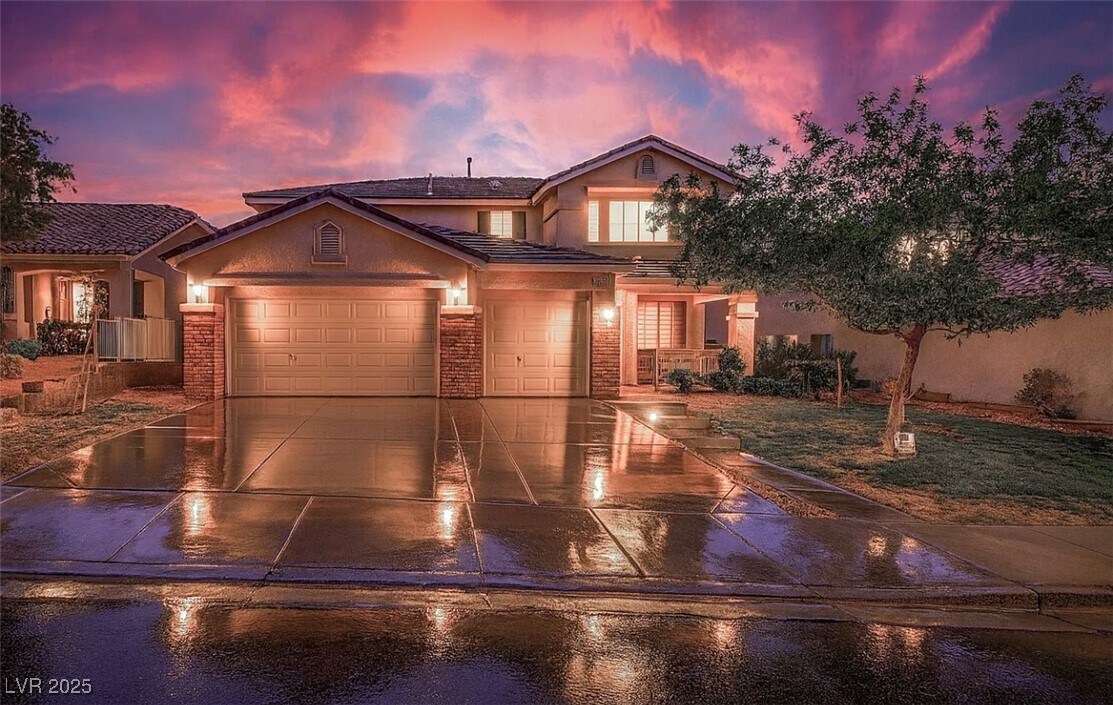 Foto principal - 233 Lynbrook St