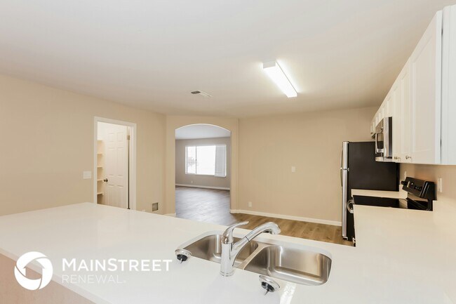 Foto del edificio - 7744 W Yucca St