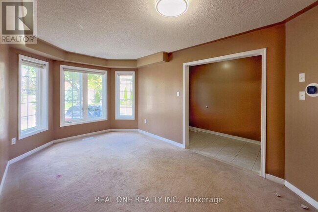 Building Photo - 191 Flagstone Way