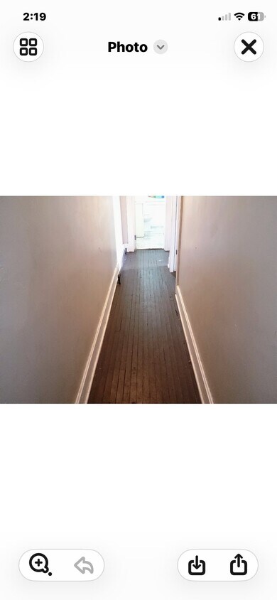 Foto del edificio - 807-807 Bedford St