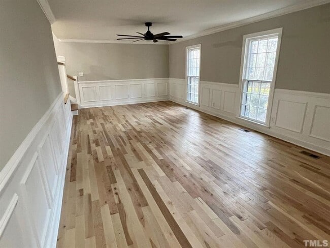 Building Photo - 1212 Country Ct