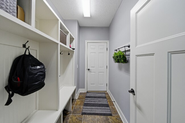 Foto del edificio - 10603 S 213th St