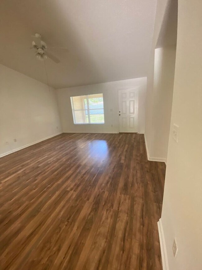Building Photo - 36 Pony Express Drive