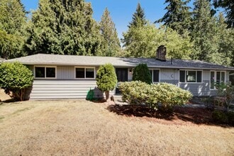 Building Photo - 10550 NE 137th Pl