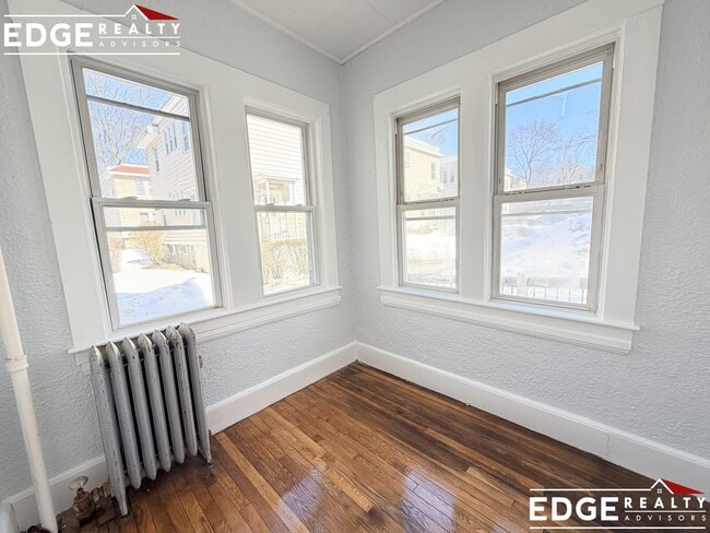 Foto del edificio - 232 Foster St