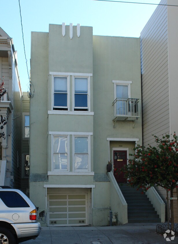 Building Photo - 720 Central Ave