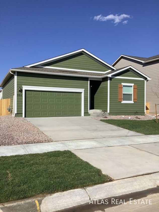 Foto principal - Brand New Home!