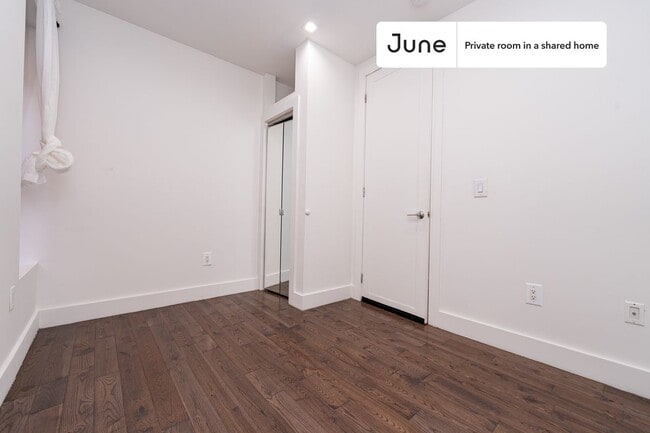 Building Photo - Room in Shared 4 bed/2 bath home
