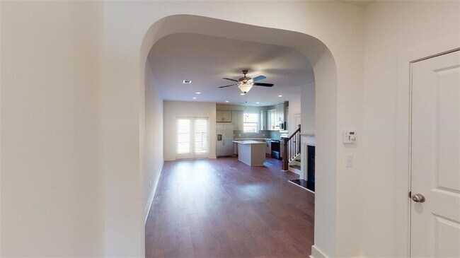 Building Photo - 6414 Shalks Xing Dr