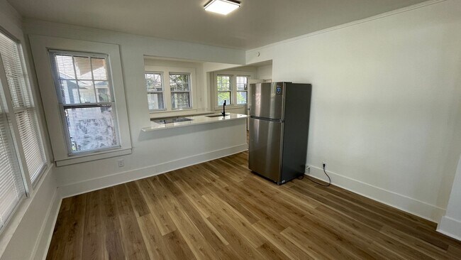 Foto del edificio - 1720 N Grant St