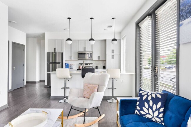 Building Photo - 6155 N Rural St