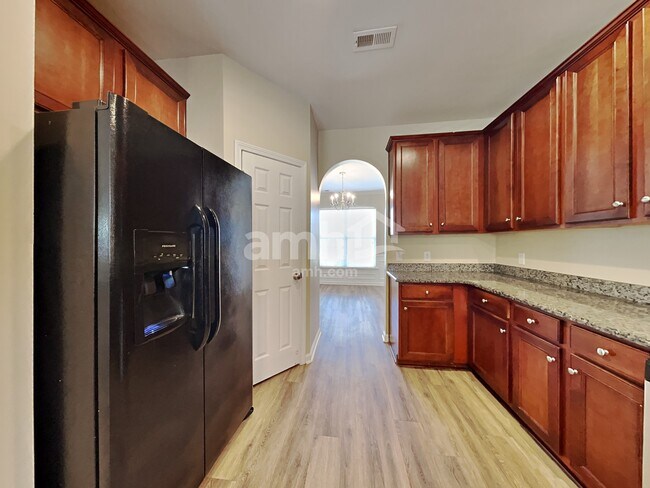 Foto del edificio - 3360 Merchant Ln