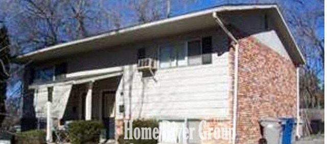 Primary Photo - 1042 E Krall St