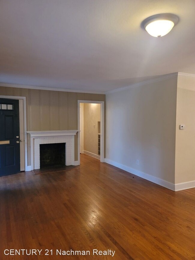 Building Photo - 3 br, 2 bath House - 6212 Powhatan Avenue